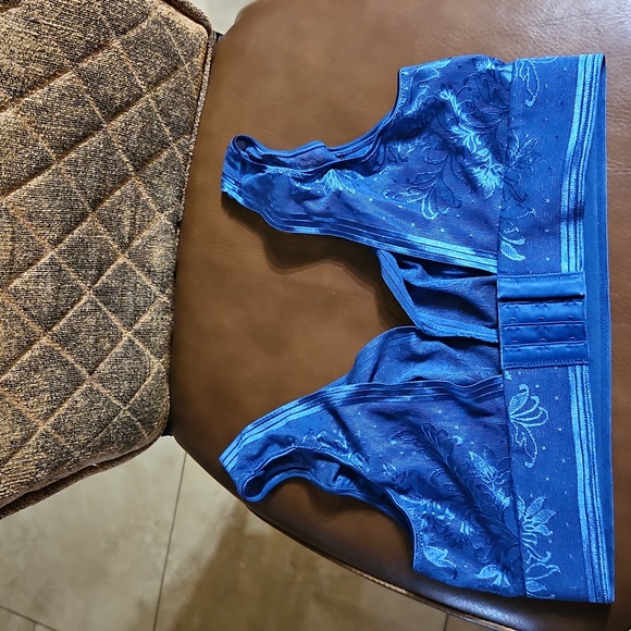 Wacoal Net Effect Soft Cup Bralette Bra Wirefree Unlined Full Coverage Blue Lace - Picture 2 of 3